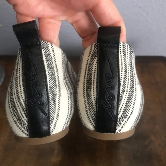 Ellen DeGeneres Striped Cap Toe Flat Ballet Shoes - Picture 6 of 7